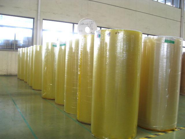 Rotolo di film trasparente del PVC di Bopp, rotolo enorme attivato acqua 980/1280/1620mm del nastro dell'imballaggio